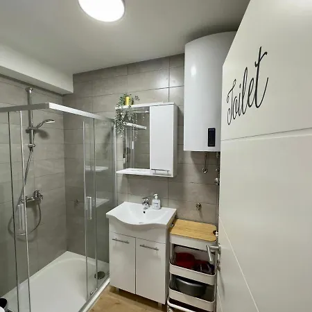 Matek Family & Studio Apartment Rovanjska Exterior foto